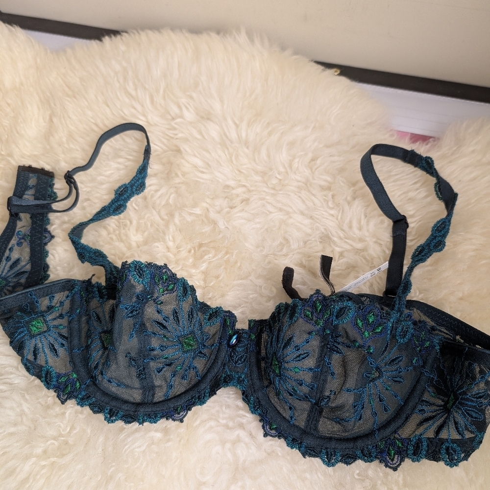 CHANTELLE * Vendôme* DEMI BRA -STYLE 1905- EMERALD GREEN AND EMBROIDERED LACE
